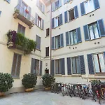 The Best Rent - Colorful Apartment Milan City Center